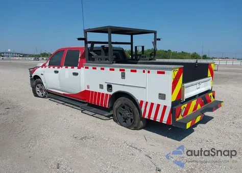 2018 Ram 2500 Tradesman 4X2 8' Box z USA, uszkodzony, nr VIN 3C6UR4HJ7JG243322